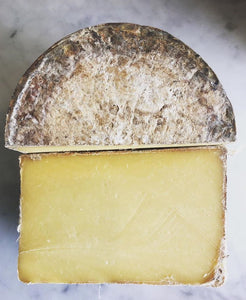 Bay Of Fires Cloth Bound Cheddar (200g)