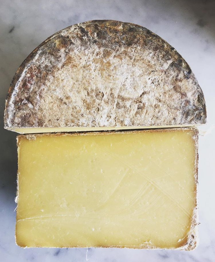 Bay Of Fires Cloth Bound Cheddar (200g)